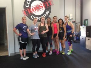 39 weeks with her CrossFit crew